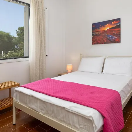Tatil Evi Lilian Just Steps From The Minia